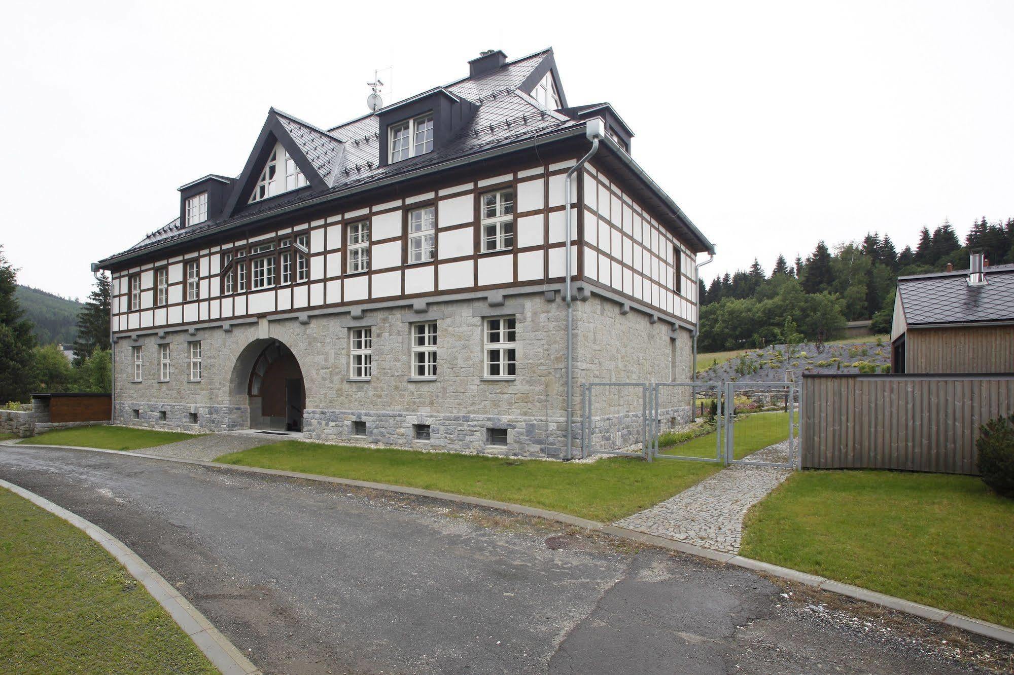 Theresian Apartment Ostružná Kültér fotó