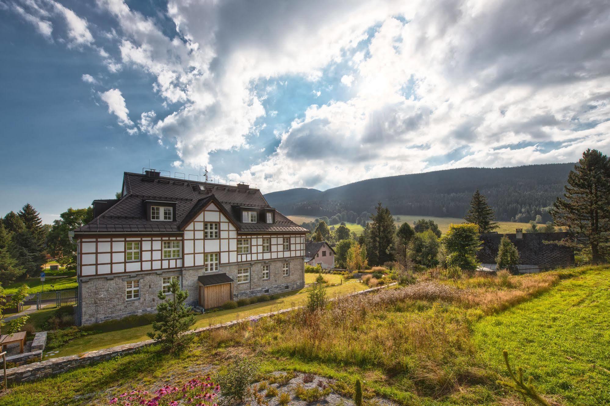 Theresian Apartment Ostružná Kültér fotó