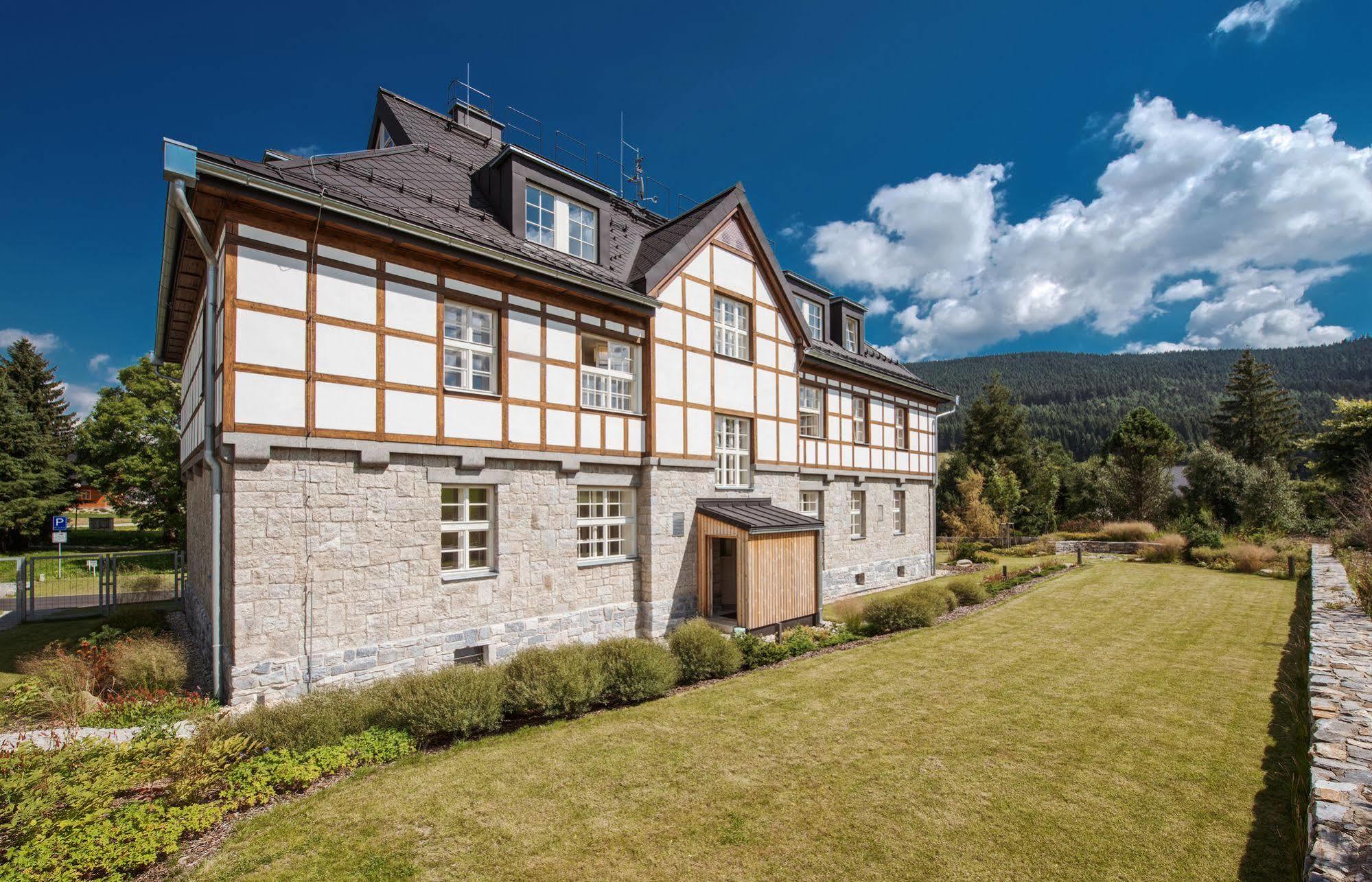 Theresian Apartment Ostružná Kültér fotó